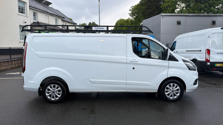 Ford Transit Custom 300 L2 Diesel Fwd 2.0 EcoBlue 130ps Low Roof Limited Van